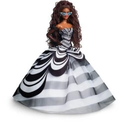 Mattel Barbie Signature Sammelpuppe Zum 65. Jubiläum (mit Braunen Haaren Und Schwarz-weißer Robe) 17 Mattel Barbie Signature Sammelpuppe Zum 65. Jubiläum (mit Braunen Haaren Und Schwarz-weißer Robe) -Spielzeug Verkäufe Mattel Barbie Signature Sammelpuppe zum 65 Jubil um@@100025884 31