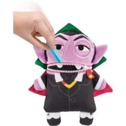 Schmidt Spiele Sesamstraße: Sorgenfresser Graf Zahl, Kuscheltier (26 Cm) 10 Schmidt Spiele Sesamstraße: Sorgenfresser Graf Zahl, Kuscheltier (26 Cm) -Spielzeug Verkäufe Schmidt Spiele Sesamstra e Sorgenfresser Graf Zahl Kuscheltier@@100081643 3