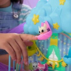 Spin Master Gabby's Dollhouse - Kitty Care Spielset, Spielfigur 20 Spin Master Gabby's Dollhouse - Kitty Care Spielset, Spielfigur -Spielzeug Verkäufe Spin Master Gabby s Dollhouse Kitty Care Spielset Spielfigur@@100115353 8